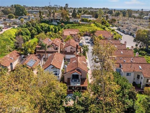 1945  Sundance  , Costa Mesa, CA