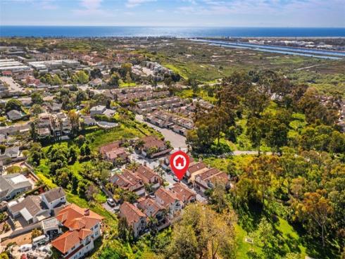 1945  Sundance  , Costa Mesa, CA