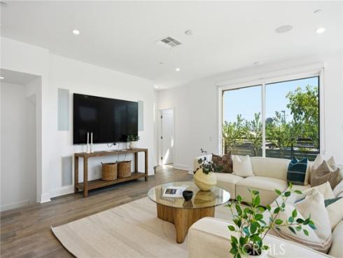 627  Cardiff Reef  , Costa Mesa, CA