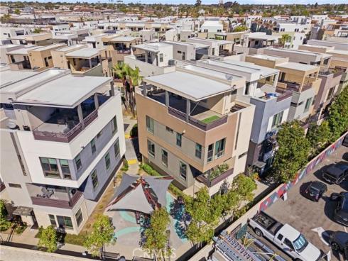 627  Cardiff Reef  , Costa Mesa, CA