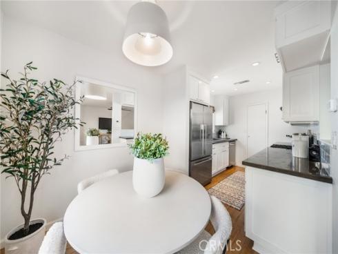 1741  Tustin  5C  Avenue, Costa Mesa, CA