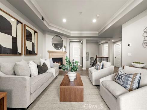 401 Bernard Street 211