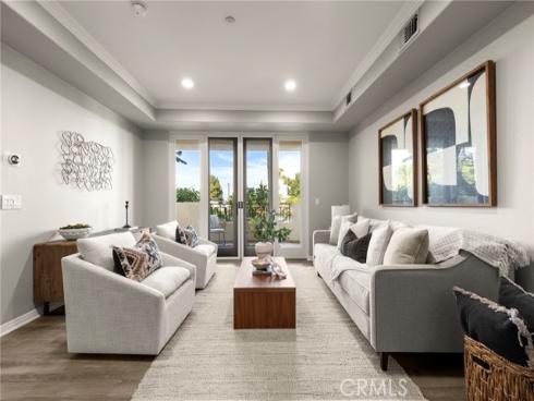 401  Bernard  211  Street, Costa Mesa, CA