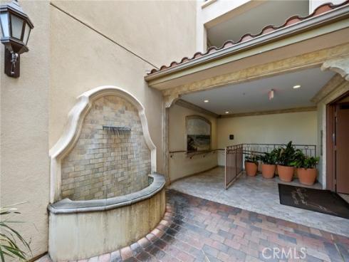 401  Bernard  211  Street, Costa Mesa, CA