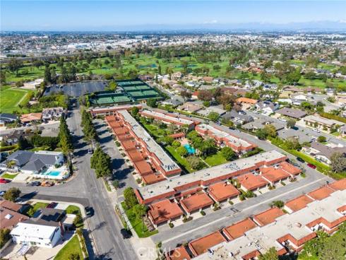 3058  Club House   Road, Costa Mesa, CA