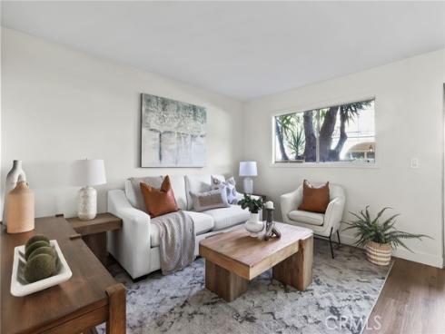 3058  Club House   Road, Costa Mesa, CA