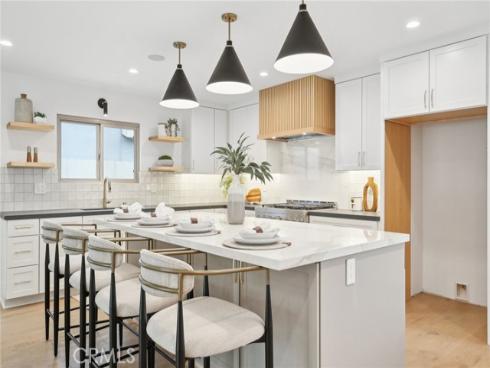 1147  Charleston  , Costa Mesa, CA