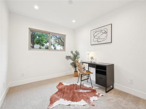 1147  Charleston  , Costa Mesa, CA