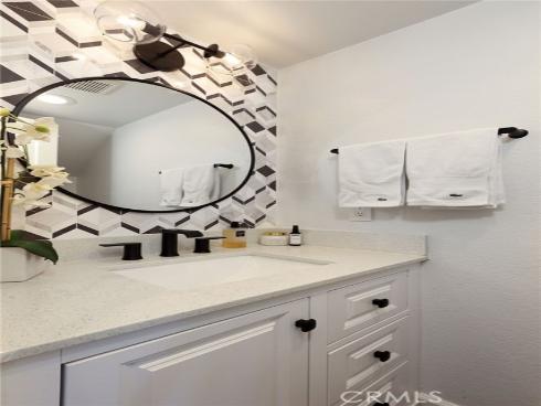 2479  Rue De Cannes  B2 , Costa Mesa, CA