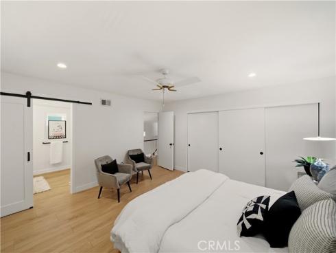 324  Sydney  , Costa Mesa, CA