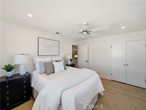 324  Sydney  , Costa Mesa, CA