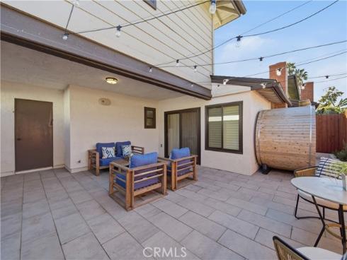 324  Sydney  , Costa Mesa, CA