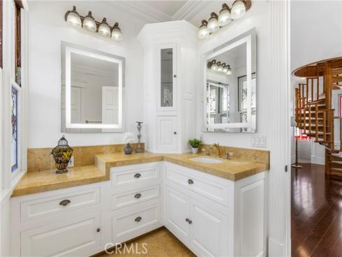 1919  Santa Ana  , Costa Mesa, CA