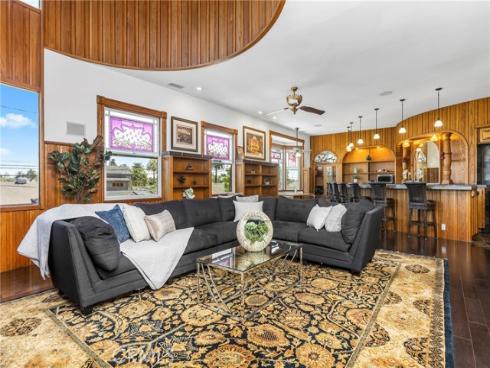 1919  Santa Ana  , Costa Mesa, CA