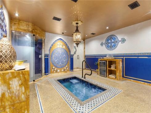 1919  Santa Ana  , Costa Mesa, CA