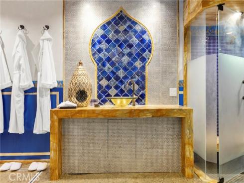 1919  Santa Ana  , Costa Mesa, CA