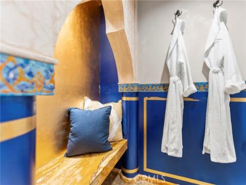 1919  Santa Ana  , Costa Mesa, CA