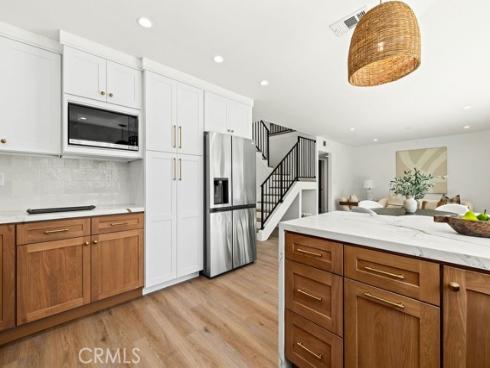 937  Carnation  , Costa Mesa, CA