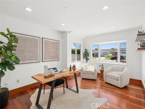 450  Cabrillo  , Costa Mesa, CA
