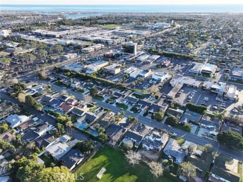 450  Cabrillo  , Costa Mesa, CA