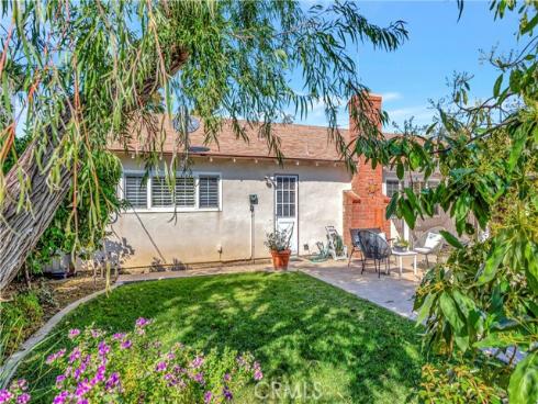 945  Lansing   Lane, Costa Mesa, CA