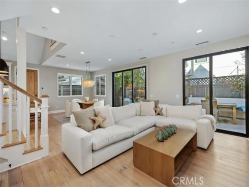 2076  Tablelands Way  , Costa Mesa, CA