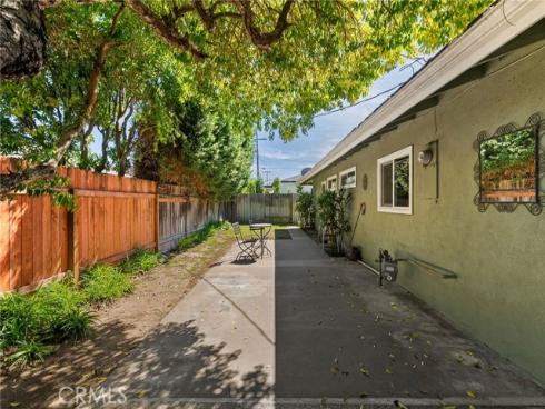 300  Alva  , Costa Mesa, CA