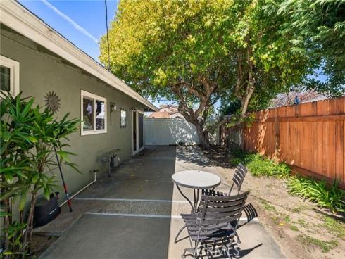 300  Alva  , Costa Mesa, CA