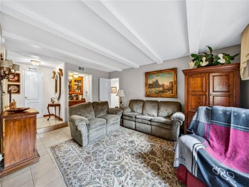 1100  Tulare  , Costa Mesa, CA