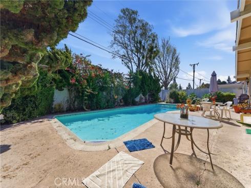 3030  Samoa  , Costa Mesa, CA