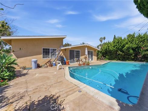 3030  Samoa  , Costa Mesa, CA