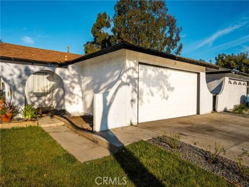 2171  Pomona  , Costa Mesa, CA