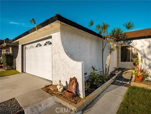 2171  Pomona  , Costa Mesa, CA