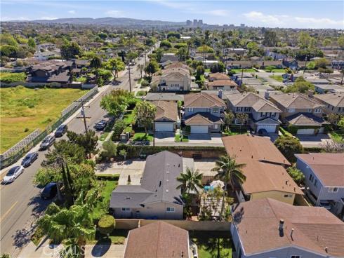375 E 21st  , Costa Mesa, CA