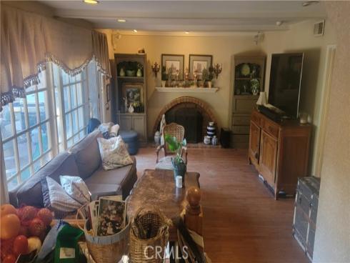 2045  Goldeneye  , Costa Mesa, CA