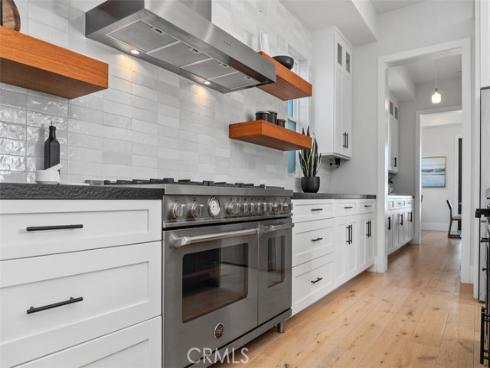 175  Costa Mesa  , Costa Mesa, CA