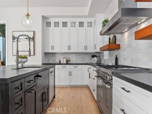 175  Costa Mesa  , Costa Mesa, CA