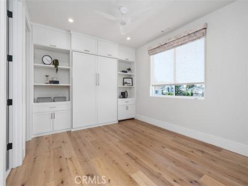 175  Costa Mesa  , Costa Mesa, CA