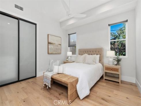 175  Costa Mesa  , Costa Mesa, CA