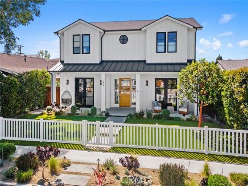 175  Costa Mesa  , Costa Mesa, CA