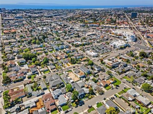 175  Costa Mesa  , Costa Mesa, CA