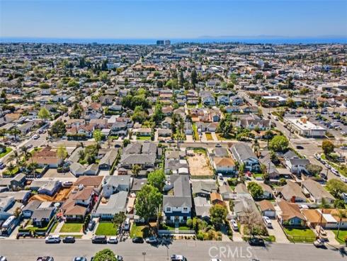 175  Costa Mesa  , Costa Mesa, CA