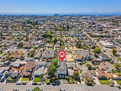 175  Costa Mesa  , Costa Mesa, CA