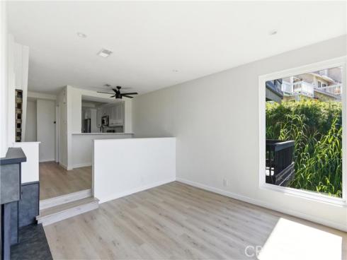1095  Mesa Bluff  , Costa Mesa, CA