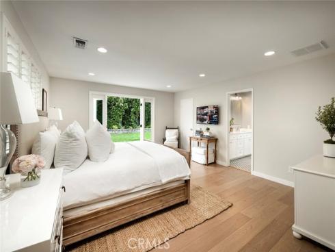 2553  Fairway   Drive, Costa Mesa, CA