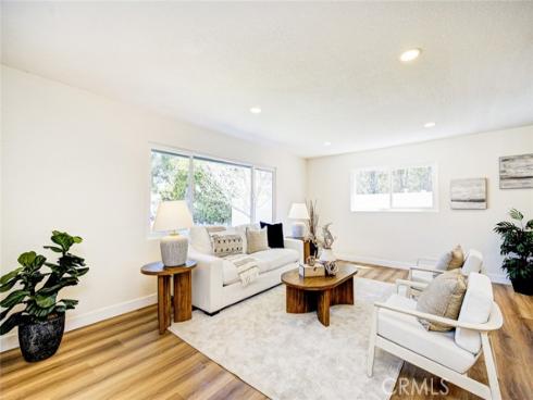2433  Littleton  , Costa Mesa, CA