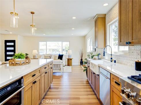 2433  Littleton  , Costa Mesa, CA