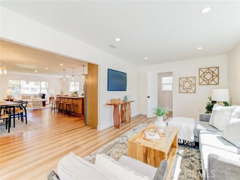 2433  Littleton  , Costa Mesa, CA