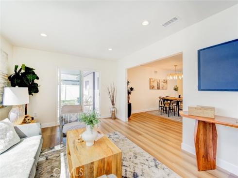 2433  Littleton  , Costa Mesa, CA