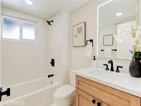 2433  Littleton  , Costa Mesa, CA